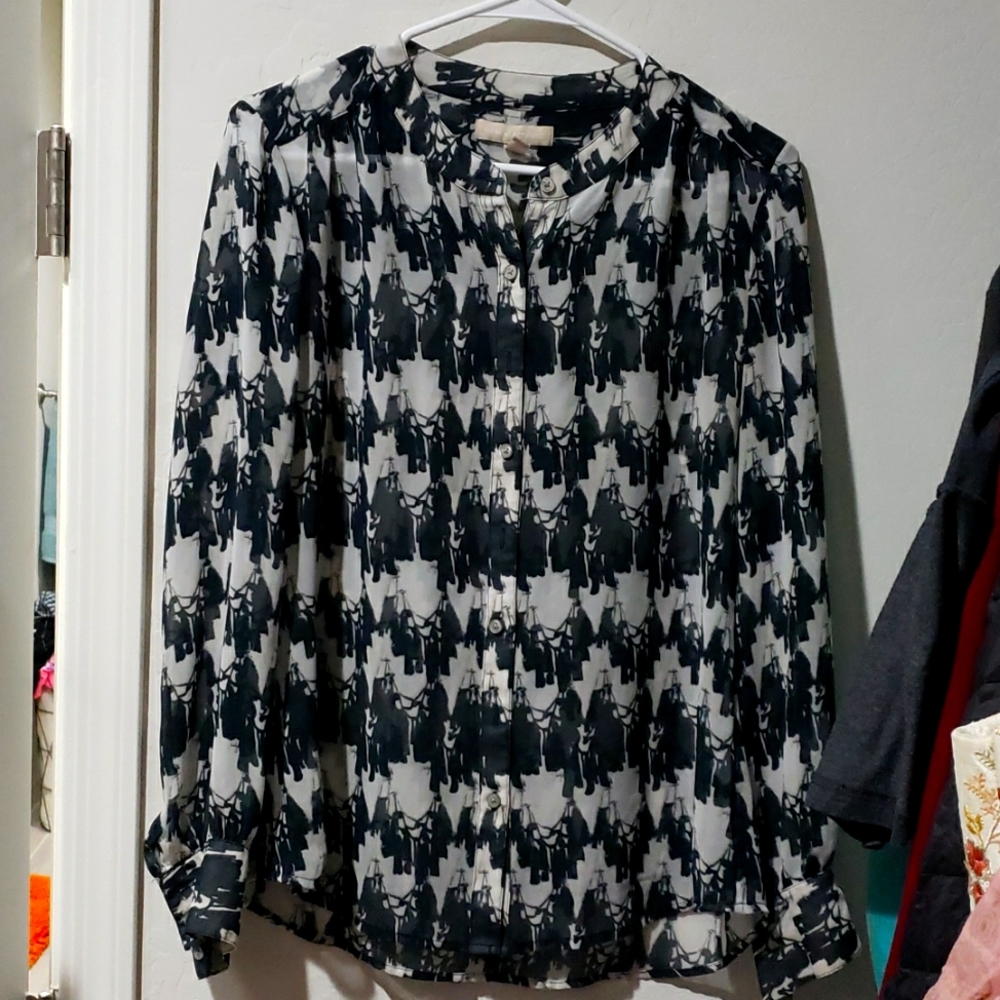 Long sleeve size 8 Banana Republic Top